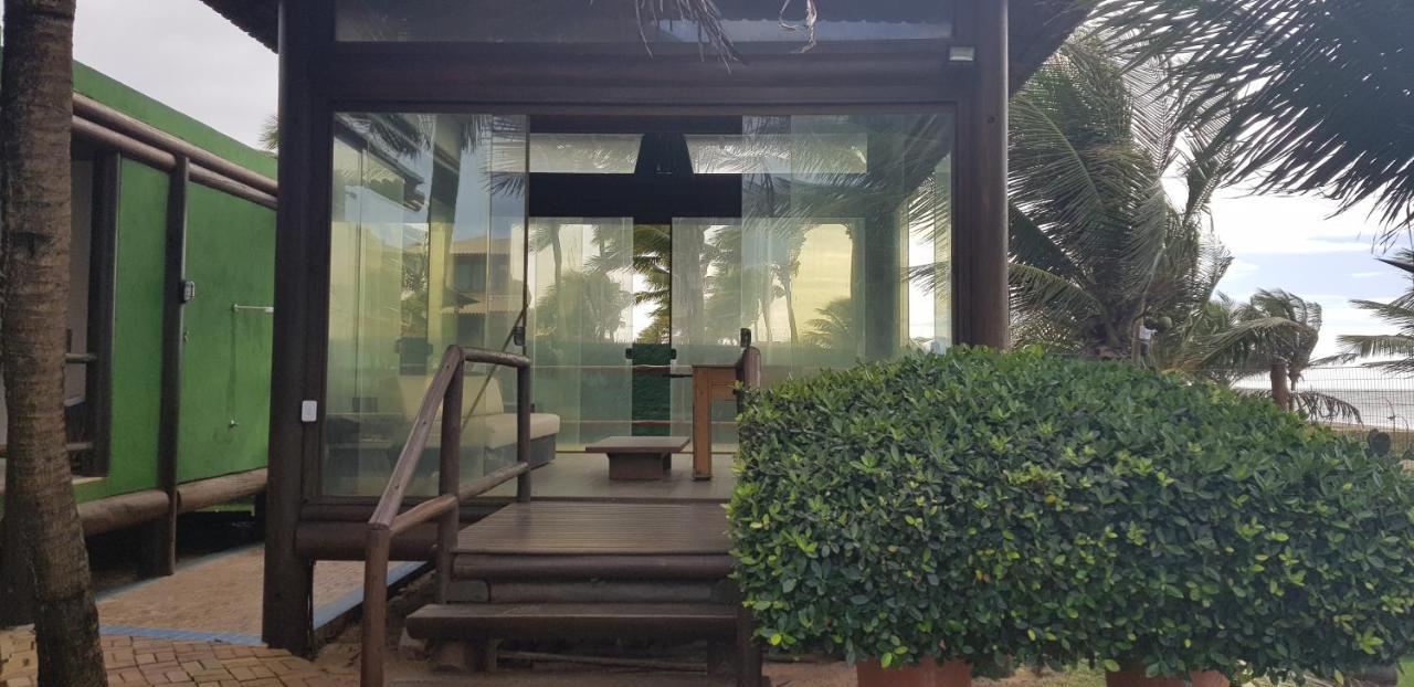 Bungalow frente a Praia Itacimirim Bagian luar foto